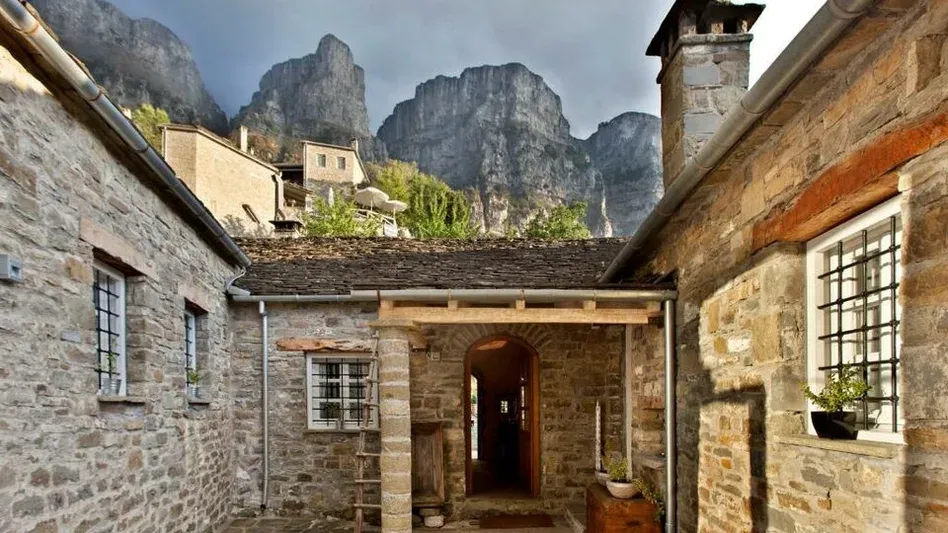 Mikro Papigo 1700 Hotel & Spa