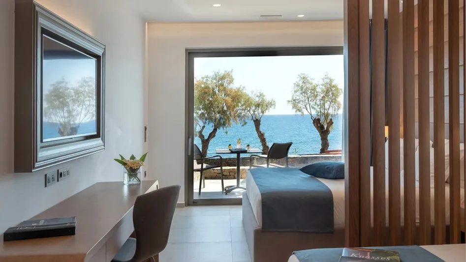 Comfort Family Sea front separated children area