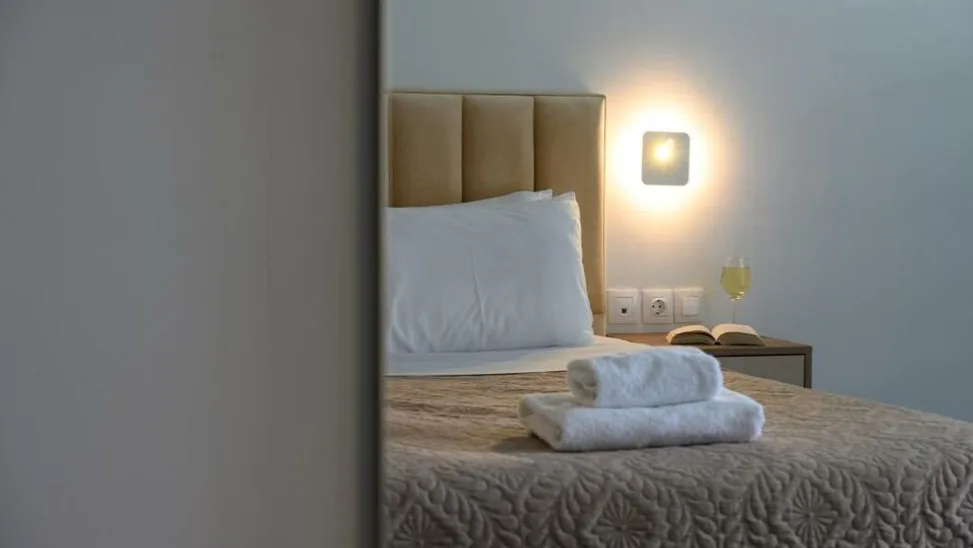 Deluxe Family Room Sliding Door River Pool SV