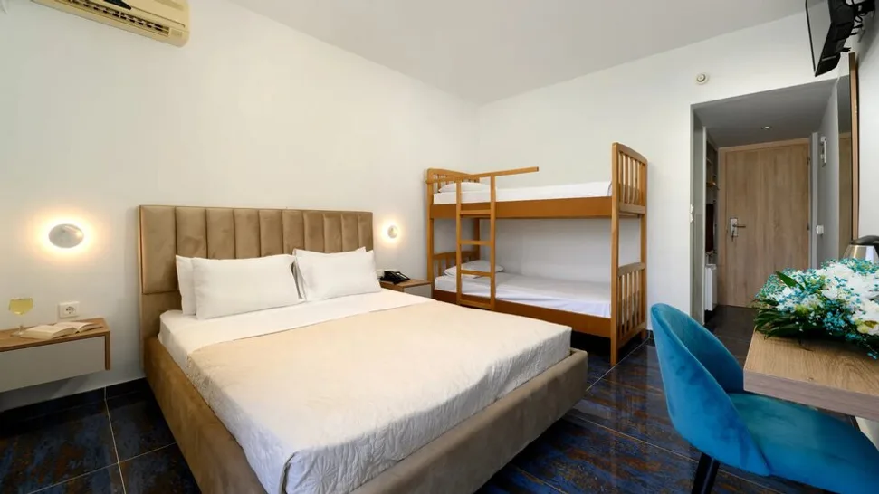 Standard Family Room Bunk Bed Sea View