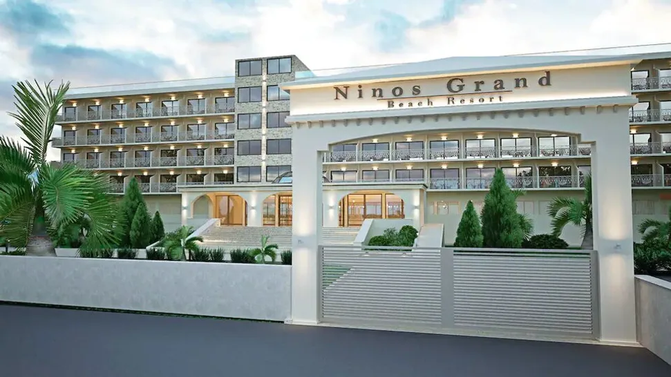 Ninos Grand Hotel & Resort - 2