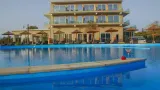 Ninos Laguna Holiday Resort - 3