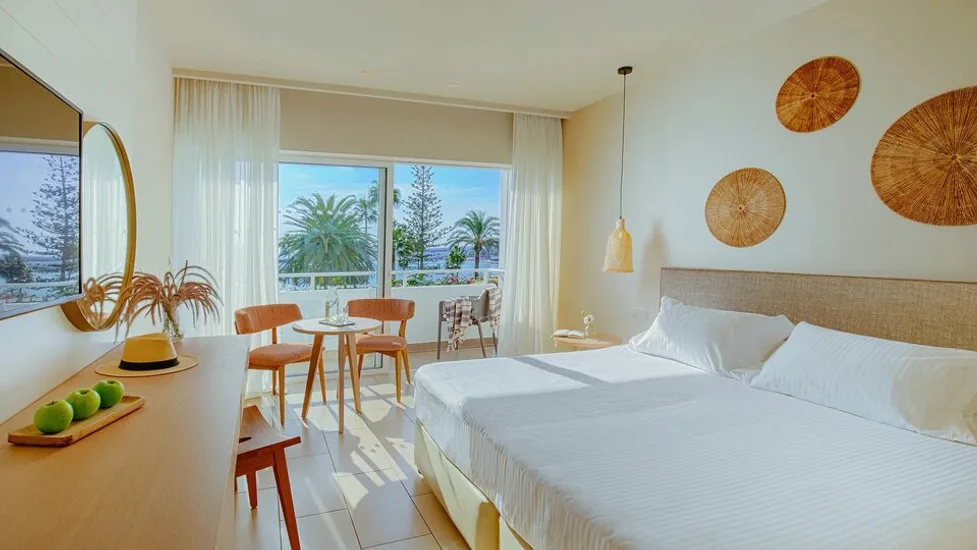 Standard Sea View Room