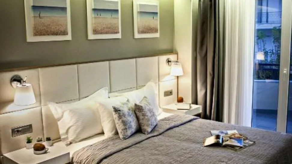 Standard room for up to 3 persons*