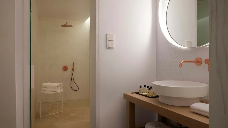 Premium Suite Sea View with Chill Out Pool