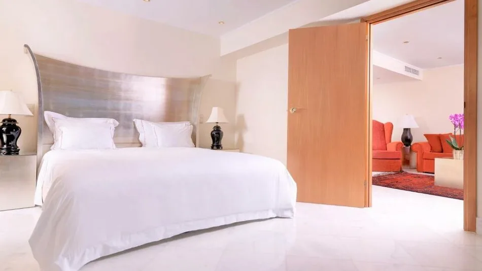 Exclusive 1-Bedroom Suite Front Sea View