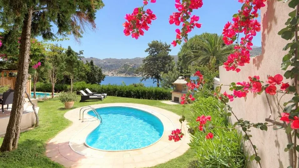 Out Of The Blue Resort & Spa - 4