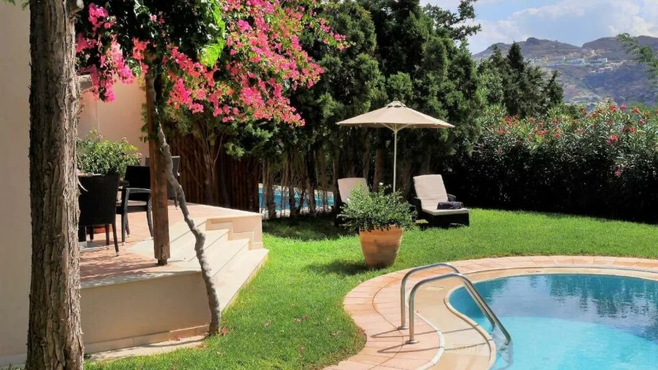 Out Of The Blue Resort & Spa - 5