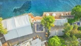 Pefkaki Boutique - 1