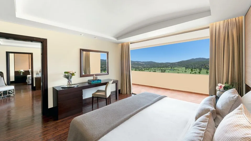 2-Bedroom Grand Suite Golf View