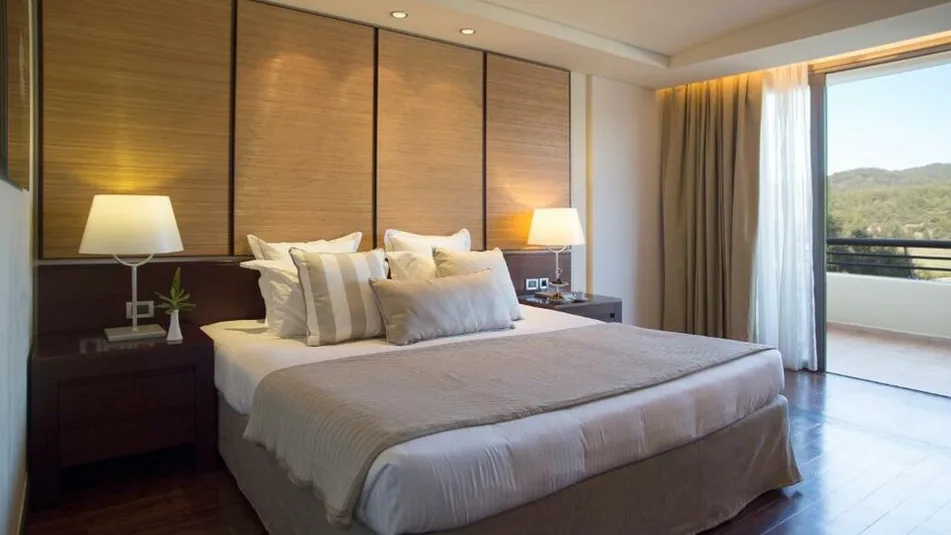 Suite Sea or Marina View