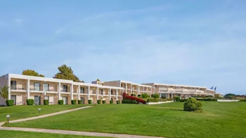 Ramada Plaza Thraki