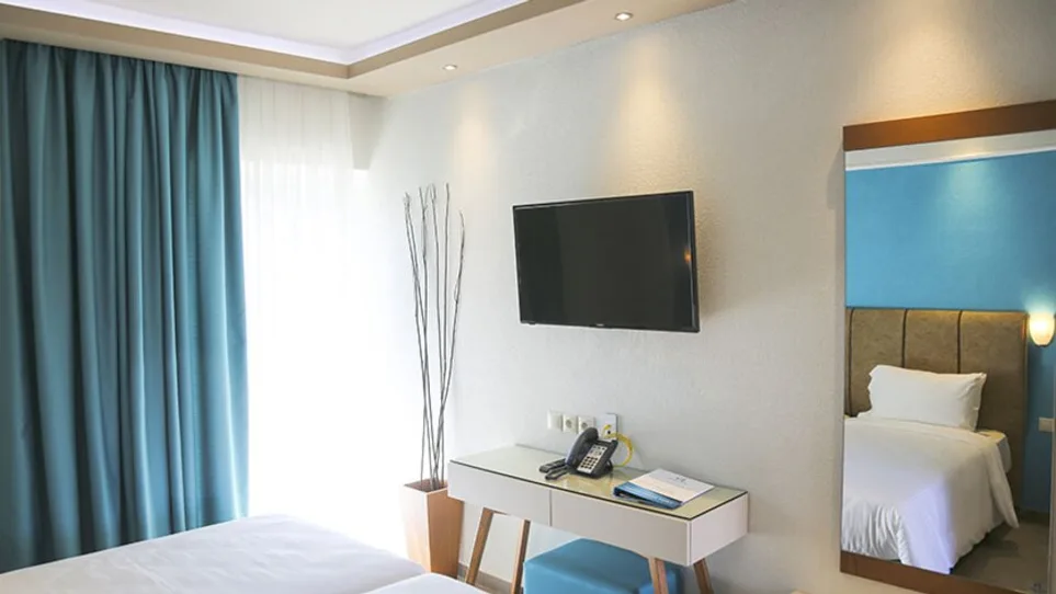 Deluxe Studio Garden View