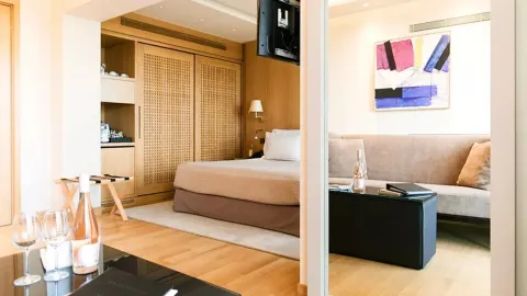 Deluxe Riviera Suite
