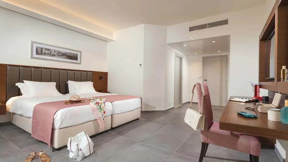 Twin Room Inland View