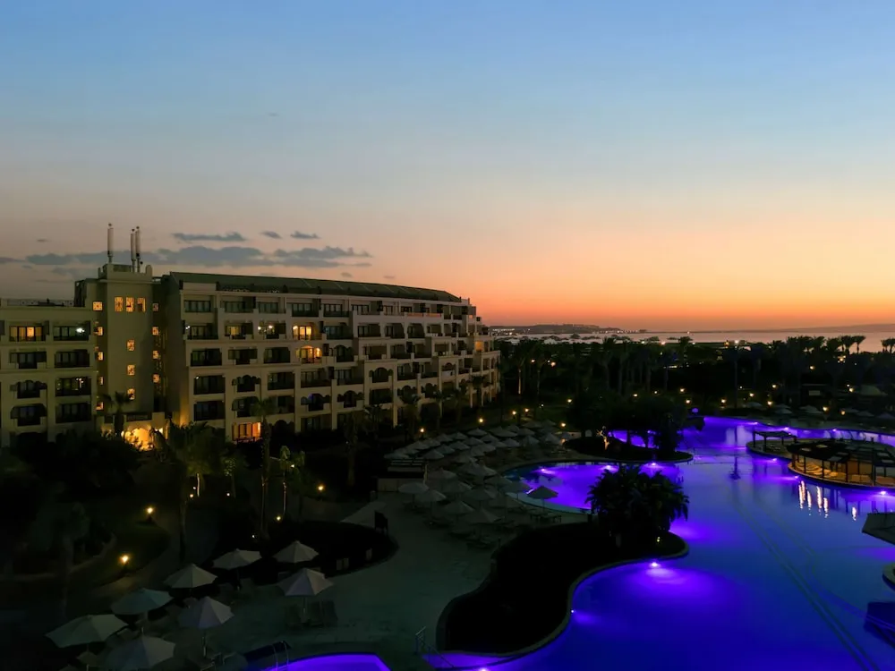 Steigenberger Al Dau Beach Hotel