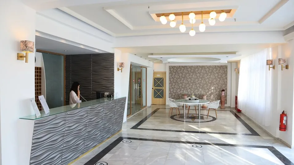 Sunset Paradise (Ex Adel Paradise) - 2