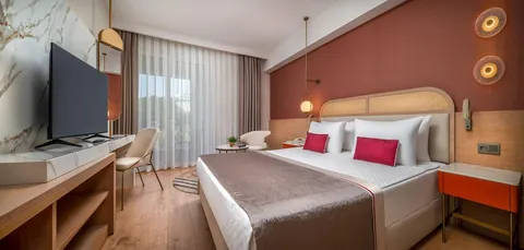 Standardna soba u aneksu, bočni pogled na more