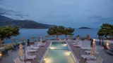 Trizonia Bay Hotel - 4