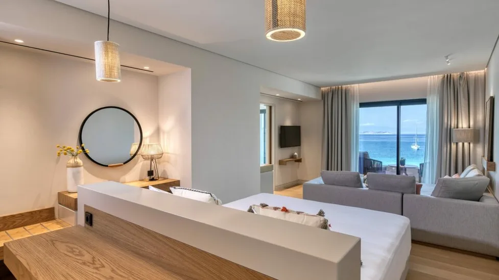 Deluxe Corner Panorama Junior Suite