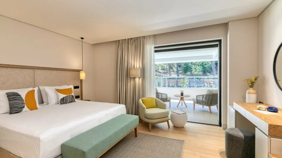 Deluxe Double Room Garden View