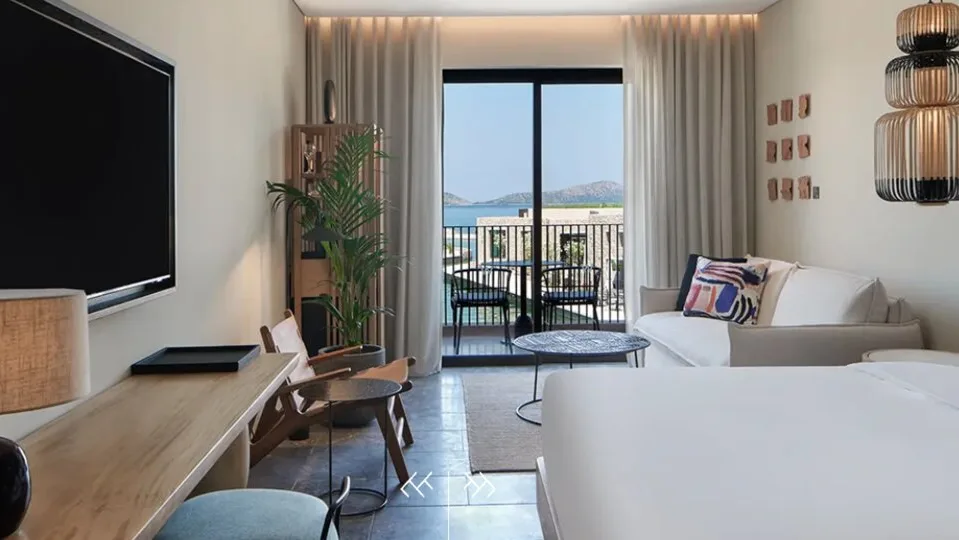 Wonderful Agora Guest Room, Waterfront