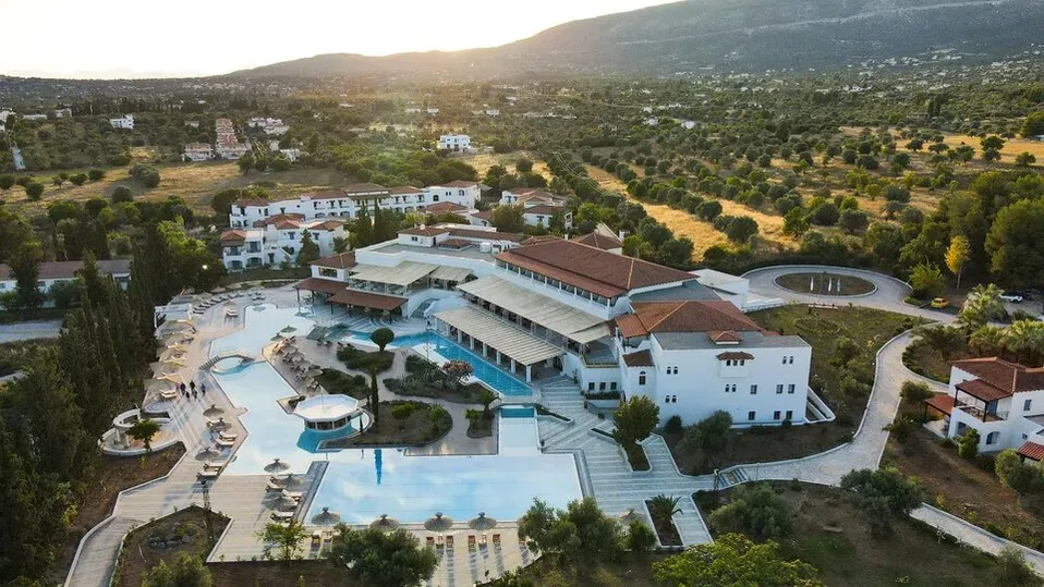 Zeus Eretria Resort