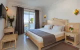 Zodiac Hotel - 3