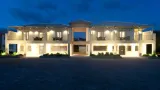 Zoe SeaSide Resort - 4